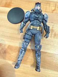 McFarlane DC Multiverse Gold Label Batman Hazmat Suit TARGET Light Up - Bild 1 von 1