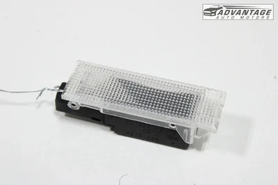 2014-2021 MASERATI GHIBLI M157 PANEL PUERTA TRASERA DERECHA LUZ CORTESÍA LÁMPARA OEM Foto 1 de 4