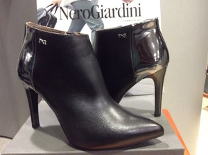 NeroGiardini | calzature, scarpe, abbigliamento ed accessori