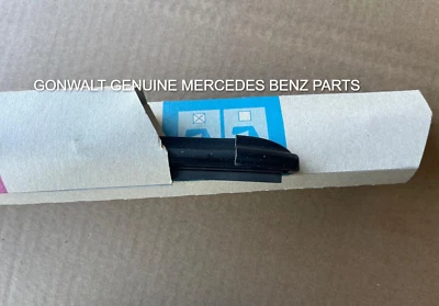Limpiaparabrisas OEM 1668207800 genuino Mercedes-Benz GLE400 GLE43 AMG GLE63 AMG Foto 1 de 3