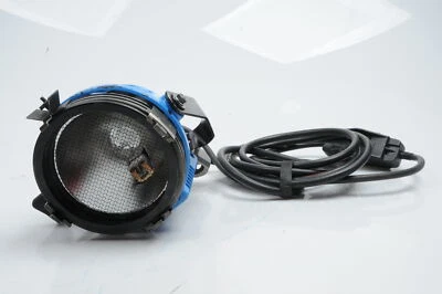 Arri 600 Watt Tungsten Fresnel Light #872 - Image 1 of 4