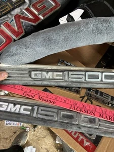 2X OBS 88-98 GMC 1500 SIERRA Side Emblem Logo Badge Sign Symbol OEM GM C1500 CK - Picture 1 of 6