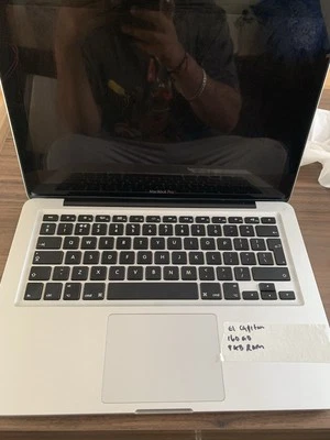 MacBook Pro 160gb 8gb ram - Image 1 of 4