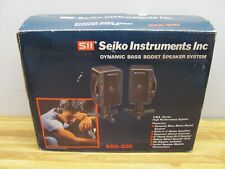 Système de haut-parleurs vintage SEIKO Instruments Inc Dynamic Bass Boost SSX-300 dans sa boîte