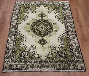 OLD WOOL HAND MADE ORIENTAL FLORAL RUNNER AREA RUG CARPET 142 X 92 CM - Picture 1 of 8