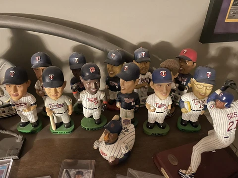 minnesota twins bobbleheads Cover