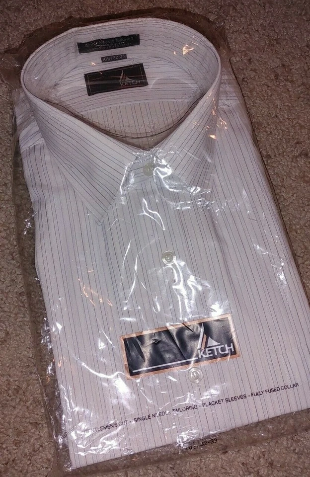 Camisa de vestir vintage NOS Ketch a rayas 161/2 32-33 Corea 65/35 nueva en paquete Foto 1 de 1