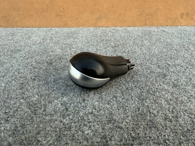 INFINITI G37 Q60 2007-2016 OEM FLOOR SHIFTER KNOB ASSEMBLY (LEATHER/BLACK) - Image 1 of 4