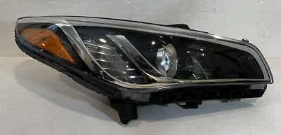 Conjunto de faros HYUNDAI SONATA RH 2015-17 PIEZA DE FABRICANTE ORIGINAL # 92102-C2000 Foto 1 de 4