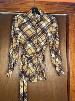 Vintage 1970s Plaid Blouse Groovy Point Butterfly Collar Button Tie Waist SOFT - Image 1 of 4