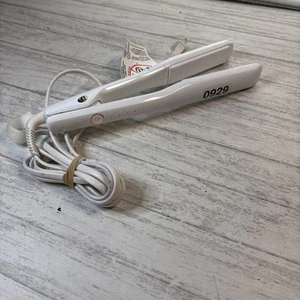 T3 Singlepass Stylemax White Flat Iron Hair Straightener 1" - Picture 1 of 5