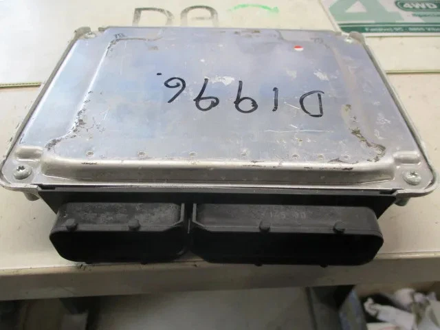 Centralina motore originale (ECU) SKODA OCTAVIA I Combi (1U5) 2007 - Immagine 1 di 2