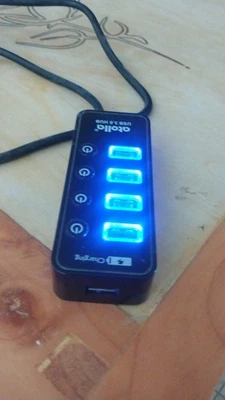 USB 3.0 Hub, atolla 4 Ports Super Speed USB 3 Hub Splitter with On Off Switch - Image 1 of 3