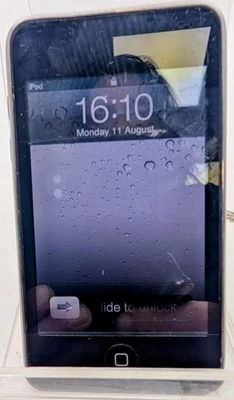 Apple iPod Touch 3rd Gen A1318 32GB Silver MP3 Player - Image 1 of 4