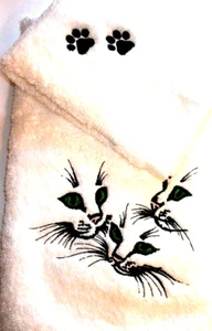 CAT FACE TRIO DESIGN EMBROIDERED, WHITE 2 PIECE SET - Picture 1 of 5