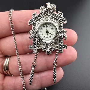 Orologio a cucù marcasite vintage tono argento orologio ciondolo collana - Foto 1 di 9