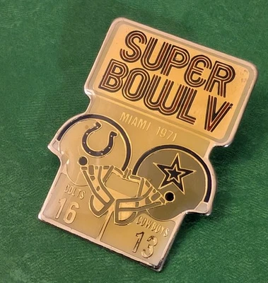 Super Bowl V Lapel Pin - Miami 1971 - Baltimore Colts 1970s Vtg Football Cowboys - Image 1 of 4