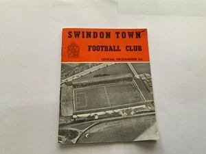 Swindon Town v Crystal Palace 1962-63 - Picture 1 of 2