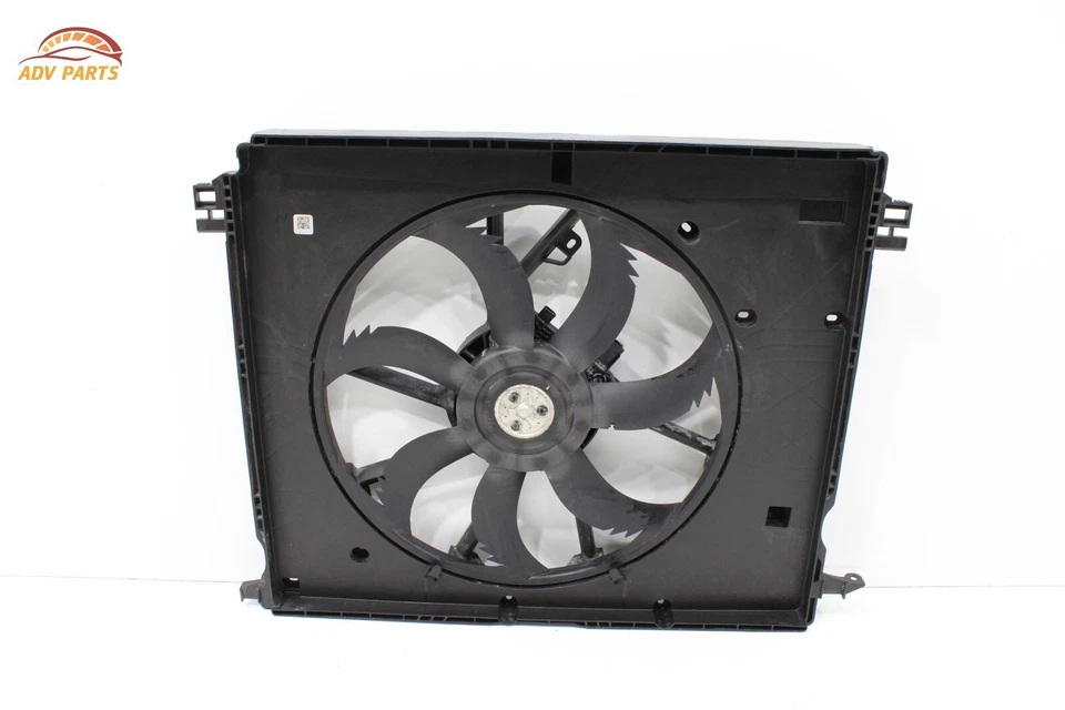 Toyota Highlander 2020-2024 3,5 L motor radiador ventilador de refrigeración cubierta y cuchilla OEM Foto 1 de 4