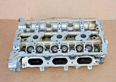 Motor OEM lado derecho culata derecha para Hyundai Santa Fe 2013-2018 3,3 L G6DH Foto 1 de 4