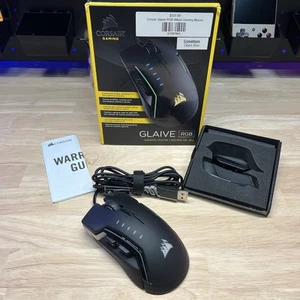 *Corsair Glaive RGB Wired Gaming Mouse - 16K Sensor - iCue RGB* - Afbeelding 1 van 18