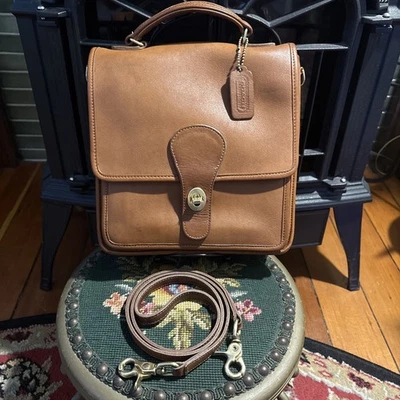 Vintage Coach Station 5130 British Tan Leather & Brass, Pre-1994 - Image 1 of 4