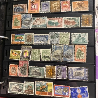 Ceilán, ahora conocida como Sri Lanka, lote de 36 estampillas. Foto 1 de 4