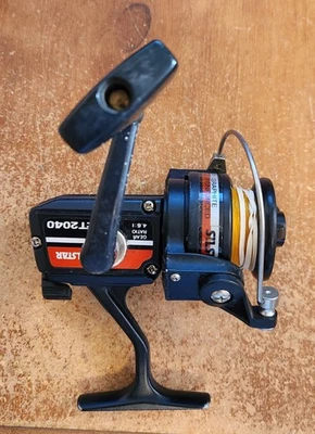 Silstar Mod ET2040 Carrete Giratorio Pesca Recreación Relajación Lote 3478 Foto 1 de 4