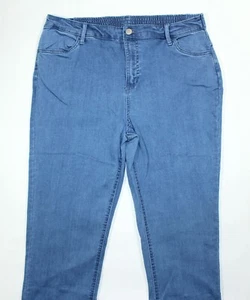 BLAIR DenimEase Back Elastic Stretch Jeans, Size 18P, Light Wash, NEW!! - Picture 1 of 3