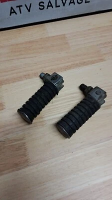 Yamaha RT3 RT1 1973 360 ESTRIBERAS JUEGO DE ESTRIBERAS HQ Foto 1 de 3