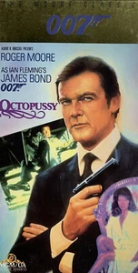 OCTOPUSSY Movie James Bond 007 Roger Moore VHS Tape MGM - Foto 1 di 6