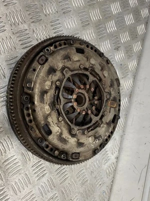 Volkswagen Golf V 2005 Diesel clutch set kit 1423E44 ATZ24125 - Image 1 of 4