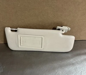 ✅2012-2017 Fiat 500 Passenger Sun Visor Right Sunvisor Light beige #2960 - Picture 1 of 5