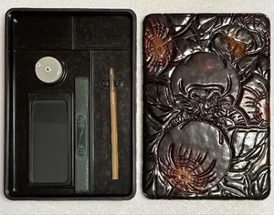 Caja de piedra de tinta de plástico grabado floral vintage Suzuri Sumi molinillo Shodo Shuji - Imagen 1 de 2