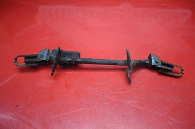 Suzuki TC100 1975 reposapiés delanteros clavijas con barra  Foto 1 de 4