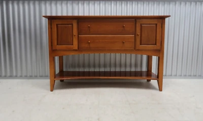 Thomasville '' Impressions'' Shaker Cherry Sideboard - Image 1 of 4