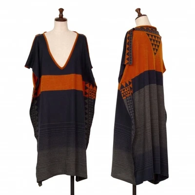 Vestido tejido sin mangas geométrico PLEATS PLEASE talla 3 (K-126673) Foto 1 de 4