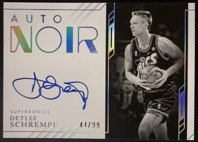 Panini Noir 2022-23 #ANB-DET Detlef Schrempf Auto Noir blanco y negro/99 Foto 1 de 2