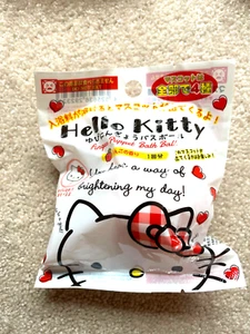 Badebombe Sanrio Mini Hello KITTY Mini Fingerpuppe Spielzeug in der Bombe - Bild 1 von 2