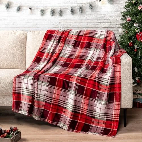 PAVILIA Throw Blanket | Holiday Christmas Red Fleece Blanket | Soft Plush Warm
