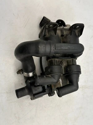 BMW E34 Serie 5 1147412044 Válvula de control de calefacción doble con bomba de circulación K495 Foto 1 de 4