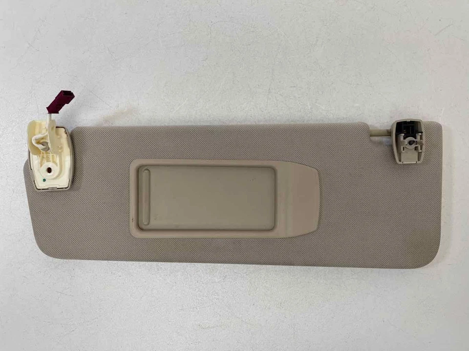 Compatível com 2010 - 2017 BMW 535I GT LH Driver visor solar cinza iluminado fabricante de equipamento original - Imagem 1 de 4