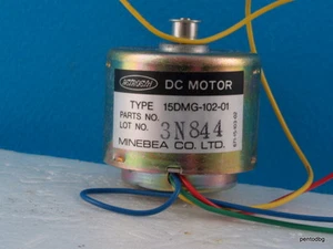 1 PIEZA MINEBEA JAPÓN ASTROSYN MOTOR PASO A PASO 15DMG -102-01 NUEVO DE LOTE ANTIGUO NUNCA USADO RARO - Imagen 1 de 7