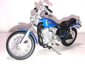 303- Harley-Davidson Motorcycles moto blue azul die-cast 1:18 custom bike Maisto