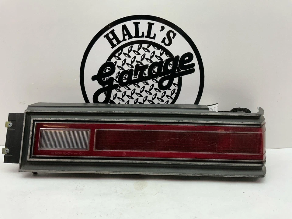 Conjunto de luz trasera CHRYSLER QUINTA AVE derecha PASAJERO 82 83 84 85 86 87 88 89 Foto 1 de 4