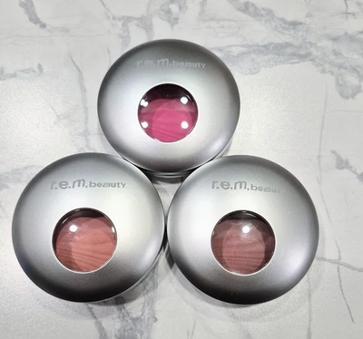 R.E.M. Beauty Hyper Nova Satin Matte Blush *PICK YOUR SHADE **new* - Image 1 of 4