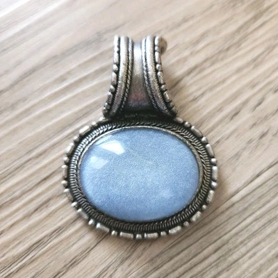 Dije suelto colgante con bisel de cabujón Lucite vintage con paca joyería tono plata  Foto 1 de 4