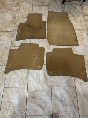 正品 PORSCHE Cayenne 橡胶脚垫套装 前/后 原始设备制造商  — 第 1/2 张图片