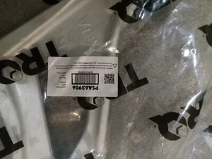 toyota/Lexus front right and left lower a arm with ball joint- new - Picture 1 of 3