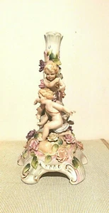 Antique monophame candelabra, porcelain by Capodimonte, putti and slanted flowers - Picture 1 of 8